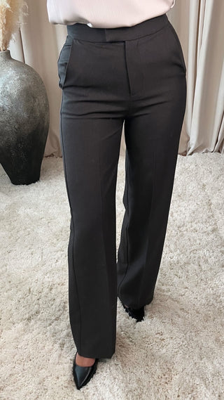 Mariana buxur grár