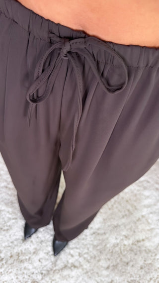 Georgia buxur brúnn